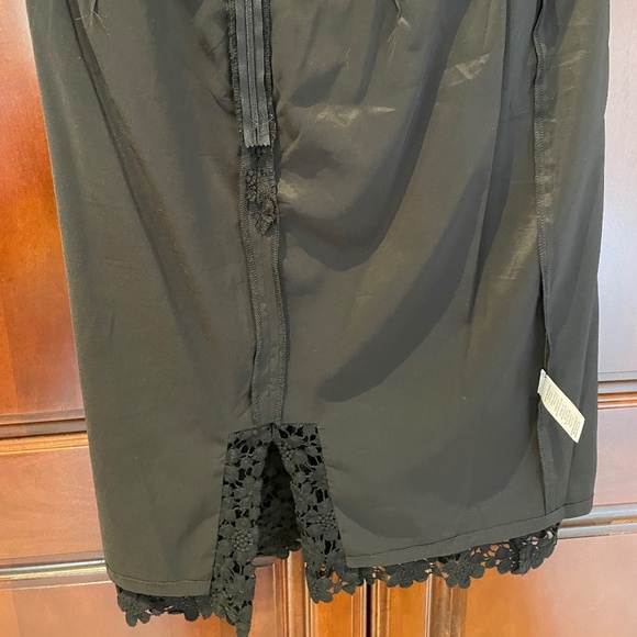 Trina Turk straight legged skirt - Picture 5 of 5